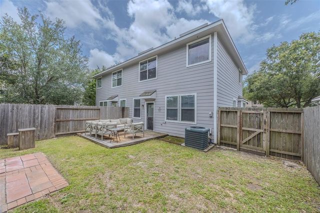 280 Brandy Ridge Lane, League City, TX 77539