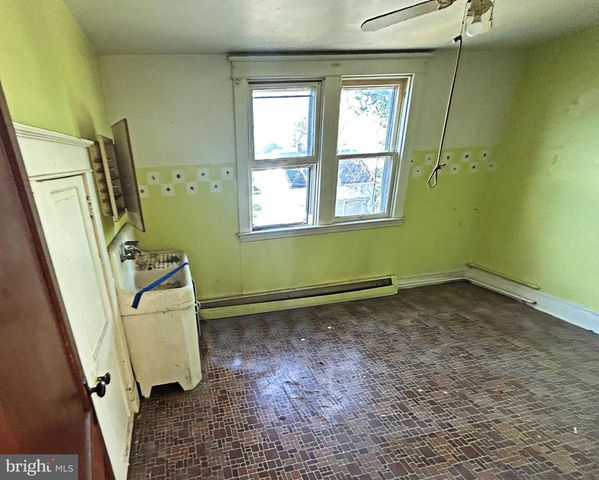 5226 6TH ST, Brooklyn, MD 21225