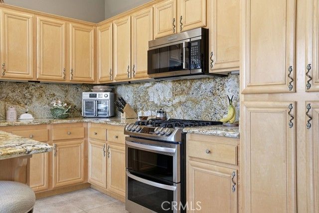 7881 La Tour Court, Rancho Cucamonga, CA 91739