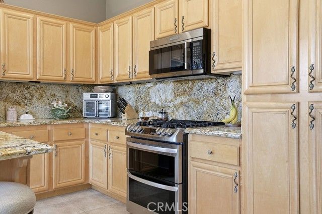 7881 La Tour Court, Rancho Cucamonga, CA 91739