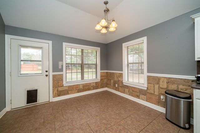 105 Cedar Ridge Rd, Longview, TX 75602