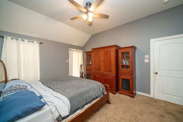 105 Cedar Ridge Rd, Longview, TX 75602