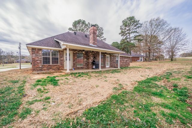 105 Cedar Ridge Rd, Longview, TX 75602