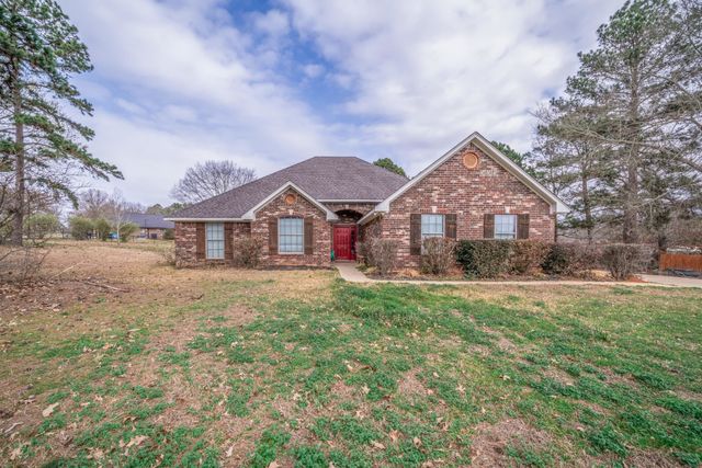 105 Cedar Ridge Rd, Longview, TX 75602