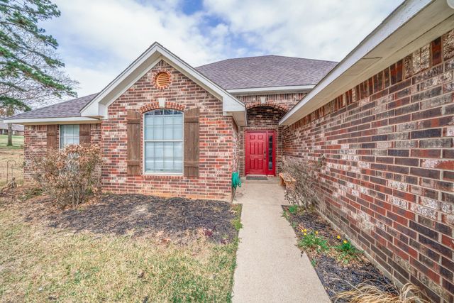 105 Cedar Ridge Rd, Longview, TX 75602