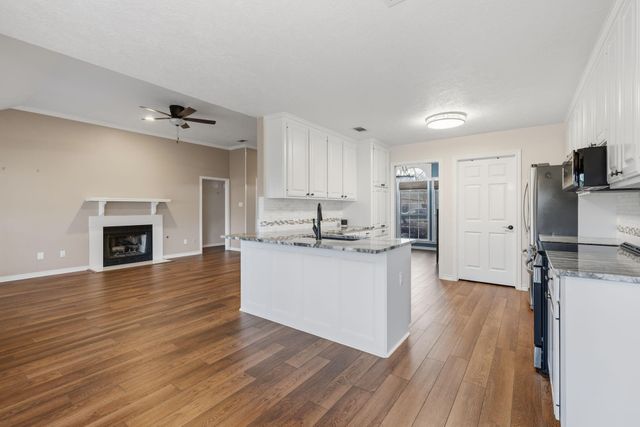 2303 N Pioneer Trail, Bryan, TX 77808