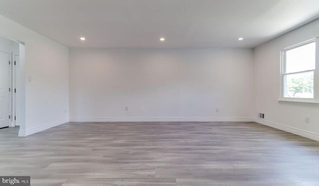 1 WHITECAP WAY, Brick, NJ 08723