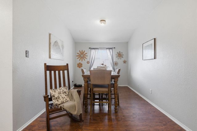 114 Creston ST, Hutto, TX 78634