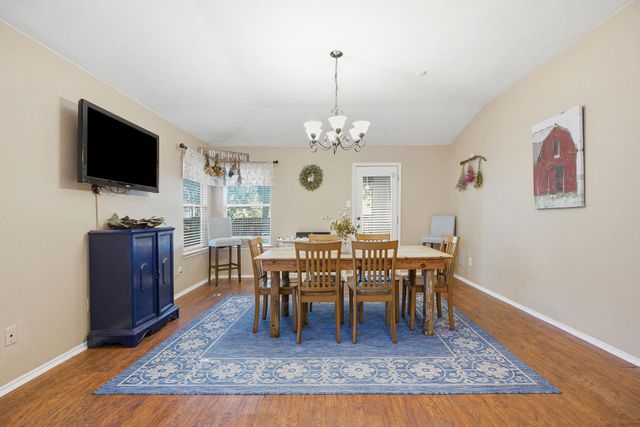 114 Creston ST, Hutto, TX 78634