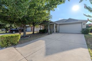 114 Creston ST, Hutto, TX 78634