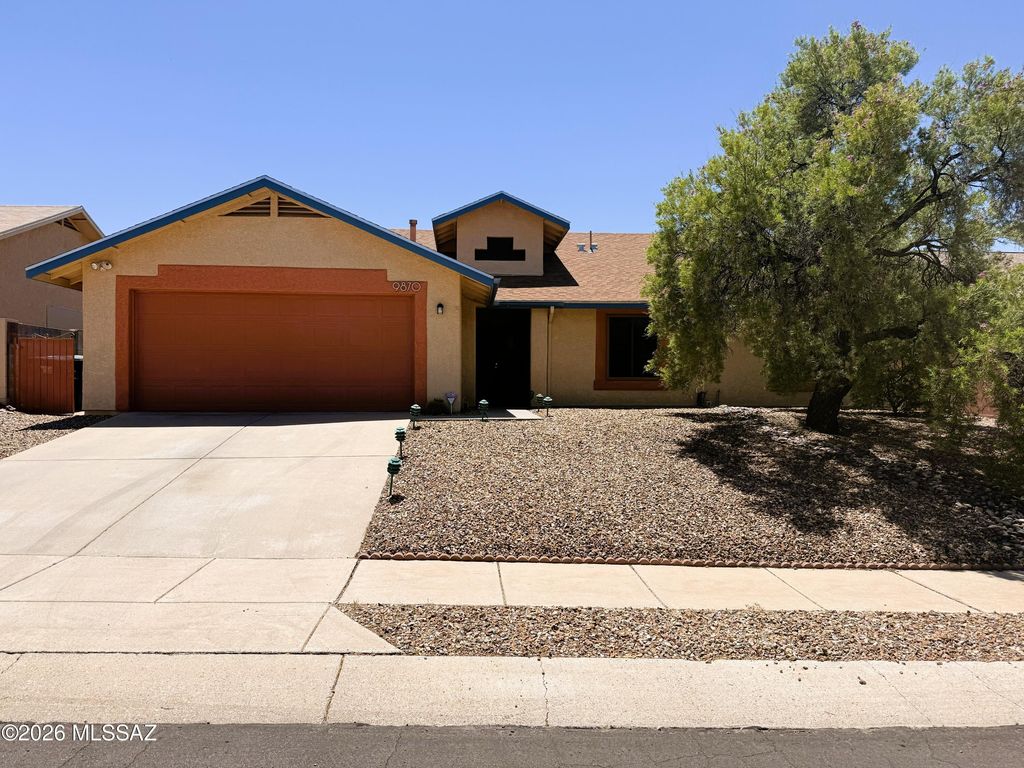 9870 E Paseo San Ardo, Tucson, AZ 85747
