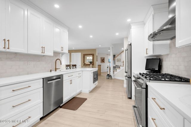 26 Hickory Lane, Little Silver, NJ 07739
