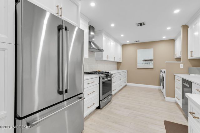 26 Hickory Lane, Little Silver, NJ 07739
