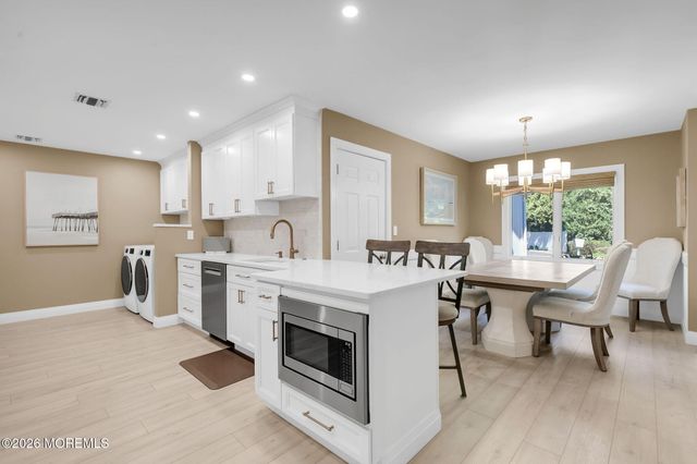 26 Hickory Lane, Little Silver, NJ 07739