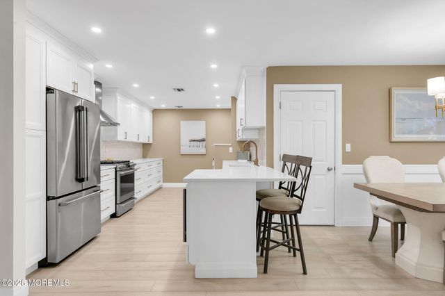 26 Hickory Lane, Little Silver, NJ 07739