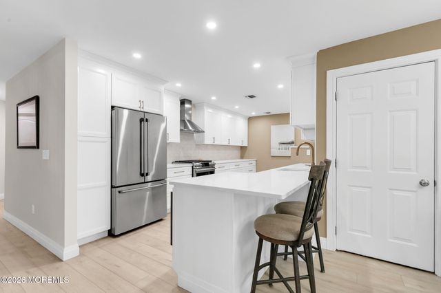 26 Hickory Lane, Little Silver, NJ 07739