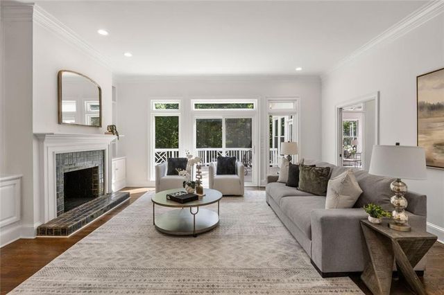 1260 Heards Ferry Road, Sandy Springs, GA 30328
