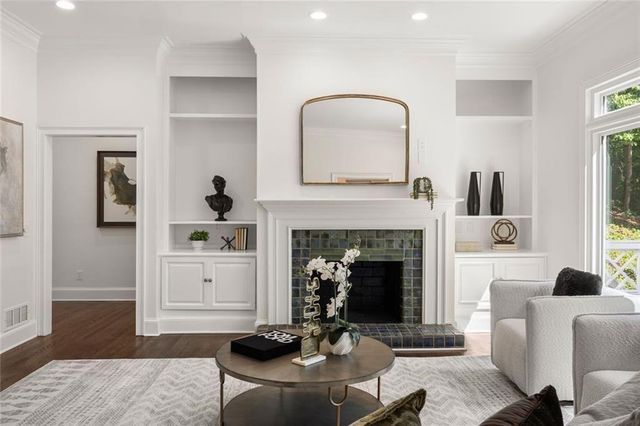 1260 Heards Ferry Road, Sandy Springs, GA 30328