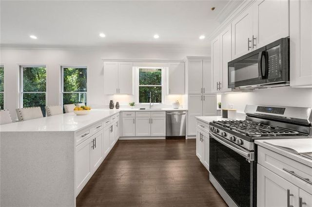 1260 Heards Ferry Road, Sandy Springs, GA 30328