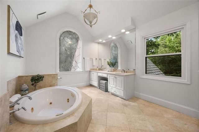 1260 Heards Ferry Road, Sandy Springs, GA 30328