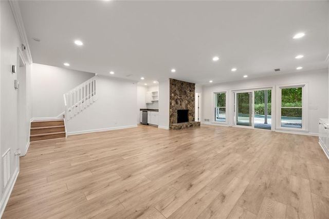 1260 Heards Ferry Road, Sandy Springs, GA 30328