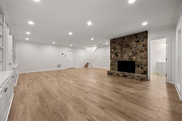 1260 Heards Ferry Road, Sandy Springs, GA 30328