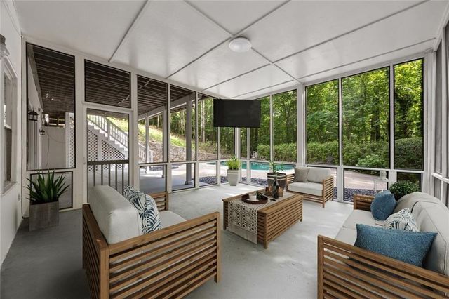 1260 Heards Ferry Road, Sandy Springs, GA 30328