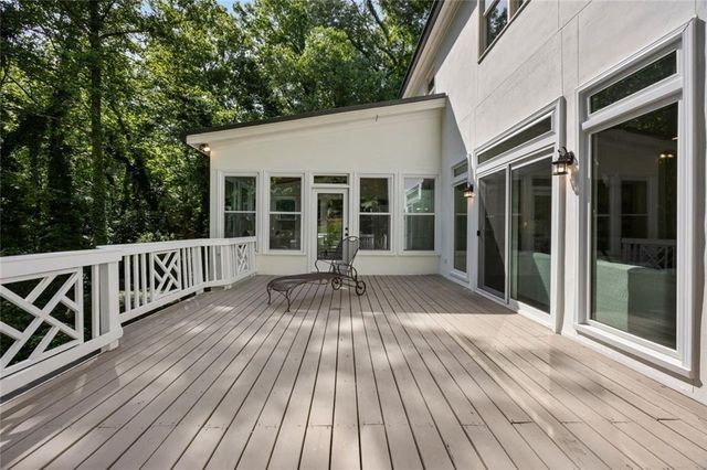 1260 Heards Ferry Road, Sandy Springs, GA 30328