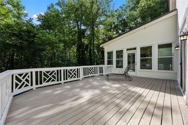 1260 Heards Ferry Road, Sandy Springs, GA 30328