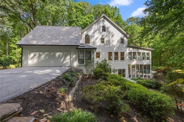 1260 Heards Ferry Road, Sandy Springs, GA 30328