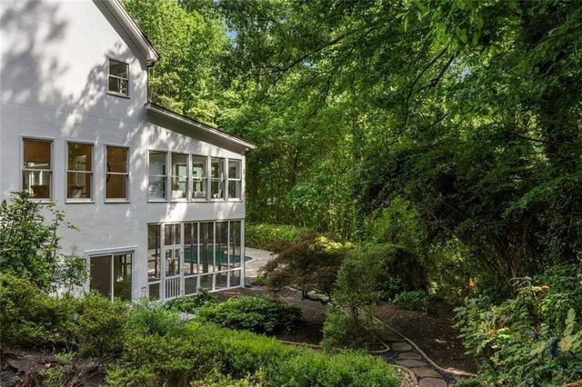 1260 Heards Ferry Road, Sandy Springs, GA 30328