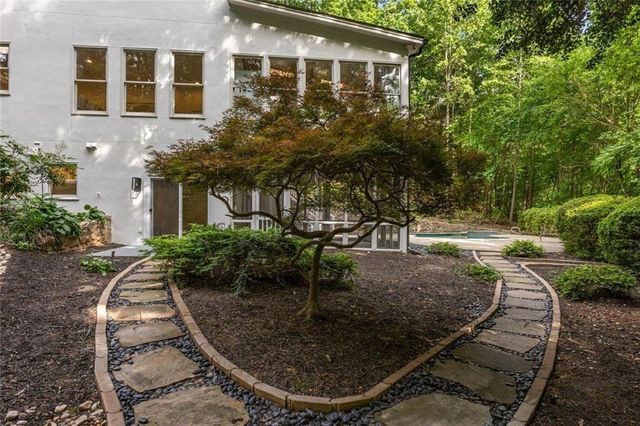 1260 Heards Ferry Road, Sandy Springs, GA 30328