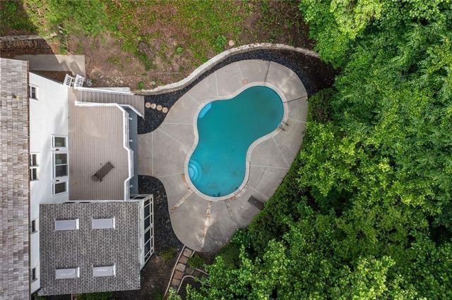 1260 Heards Ferry Road, Sandy Springs, GA 30328