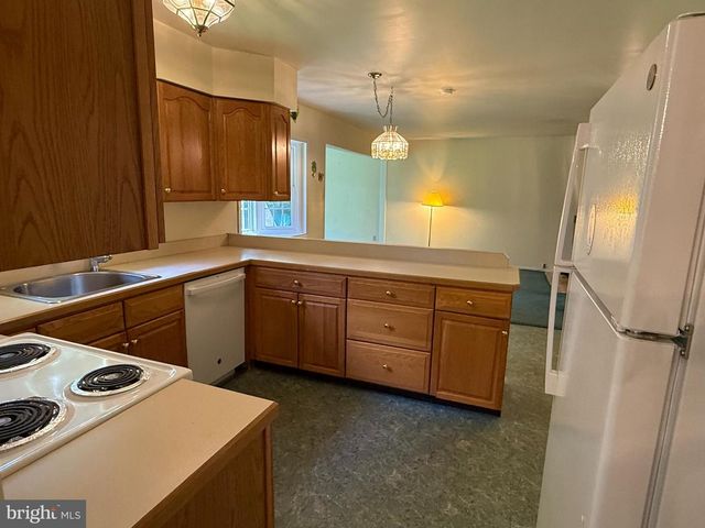 203 MOORE RD, Wallingford, PA 19086