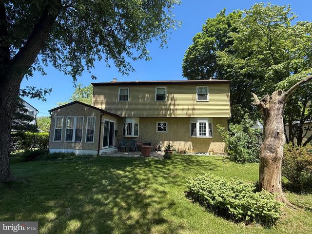 203 MOORE RD, Wallingford, PA 19086