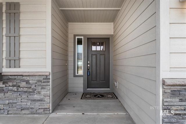 14589 Dartmoor St, Caldwell, ID 83607