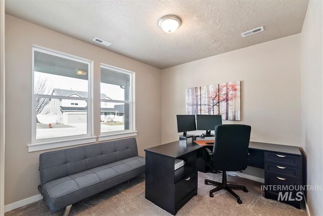 14589 Dartmoor St, Caldwell, ID 83607