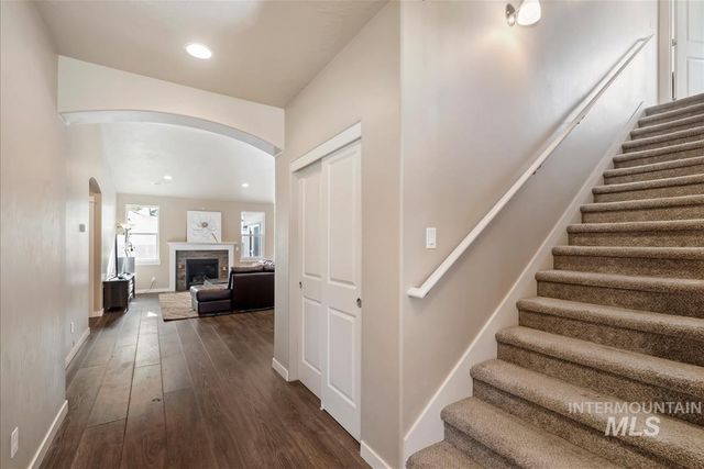 14589 Dartmoor St, Caldwell, ID 83607