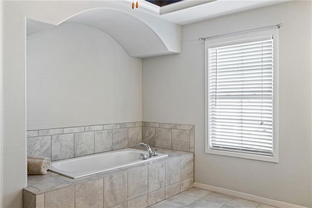 20035 W 107th Terrace, Olathe, KS 66061