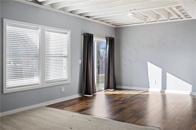 20035 W 107th Terrace, Olathe, KS 66061