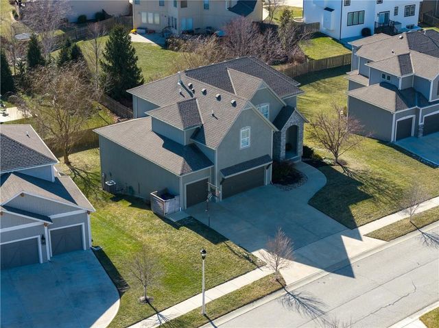 20035 W 107th Terrace, Olathe, KS 66061