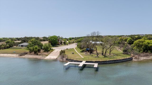 255 Ridge Way Drive, Bluff Dale, TX 76433