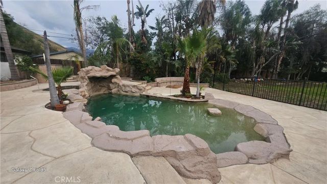 9859 Foothill Boulevard 9857, Lakeview Terrace, CA 91342