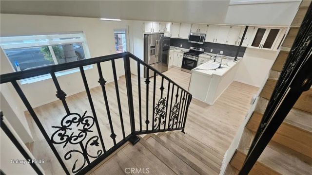 9859 Foothill Boulevard 9857, Lakeview Terrace, CA 91342