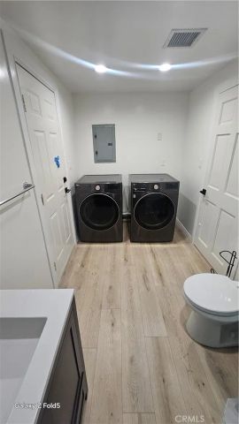 9859 Foothill Boulevard 9857, Lakeview Terrace, CA 91342