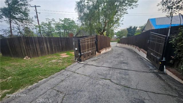 9859 Foothill Boulevard 9857, Lakeview Terrace, CA 91342