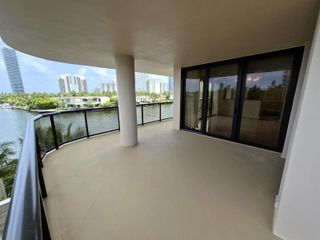 19667 Turnberry Way 4J, Aventura, FL 33180