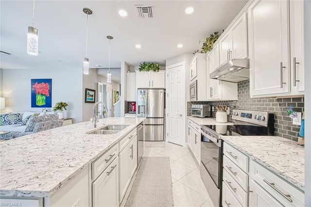 10859 Maitland WAY, Fort Myers, FL 33913