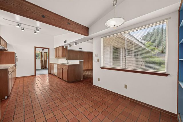 10811 Mcclearen Drive, Houston, TX 77096