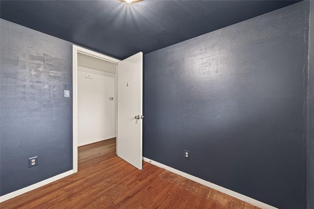 10811 Mcclearen Drive, Houston, TX 77096